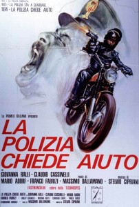 la polizia chiede aiuto