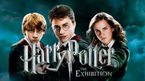 locandina-harrypotter-the-exhibition-maxw-654